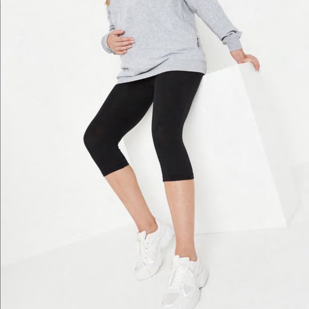 NWT Maternity leggings, black, size 6